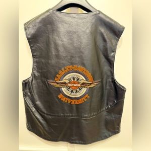 Harley Davidson University Embroidered Vest! NEW NEVER WORN!